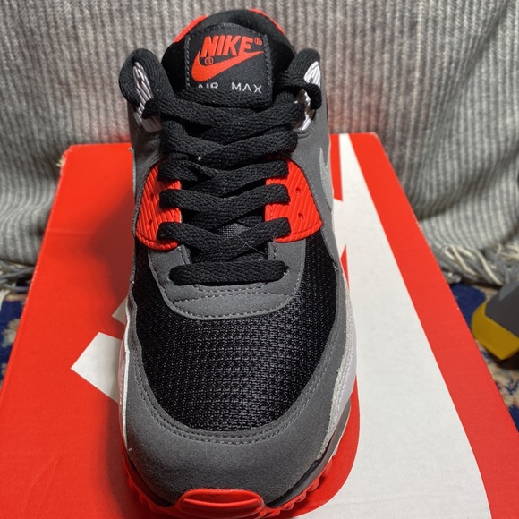 NIKE AIR MAX 90 - Picture 3 of 7